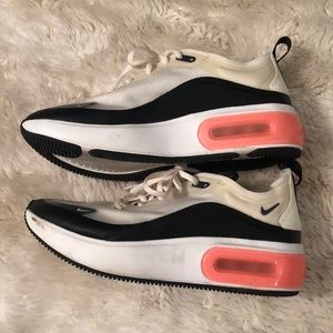Nike Airmax Dia SE sneakers in cream, black, coral
